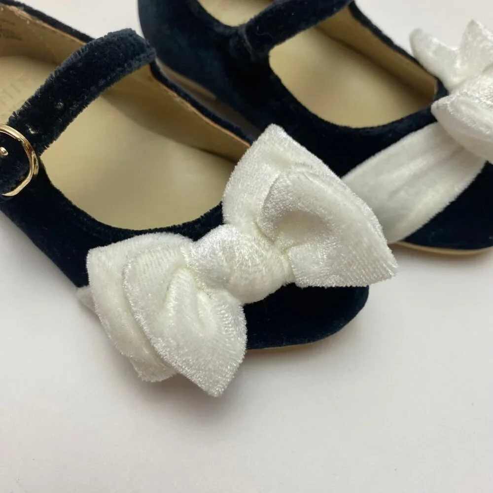 Janie and Jack Kids Velvet Bow Flats Size 5